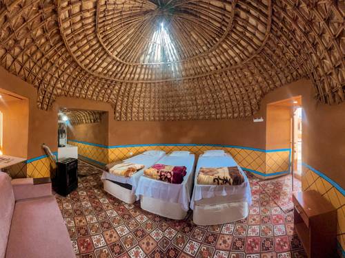 مجتمع کویر شهر آفتاب اشکذر یزد|