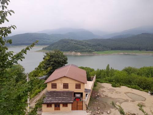 کلبه رویایی دریاچه لفور|